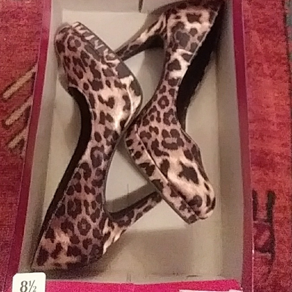 Womens high heel shoes